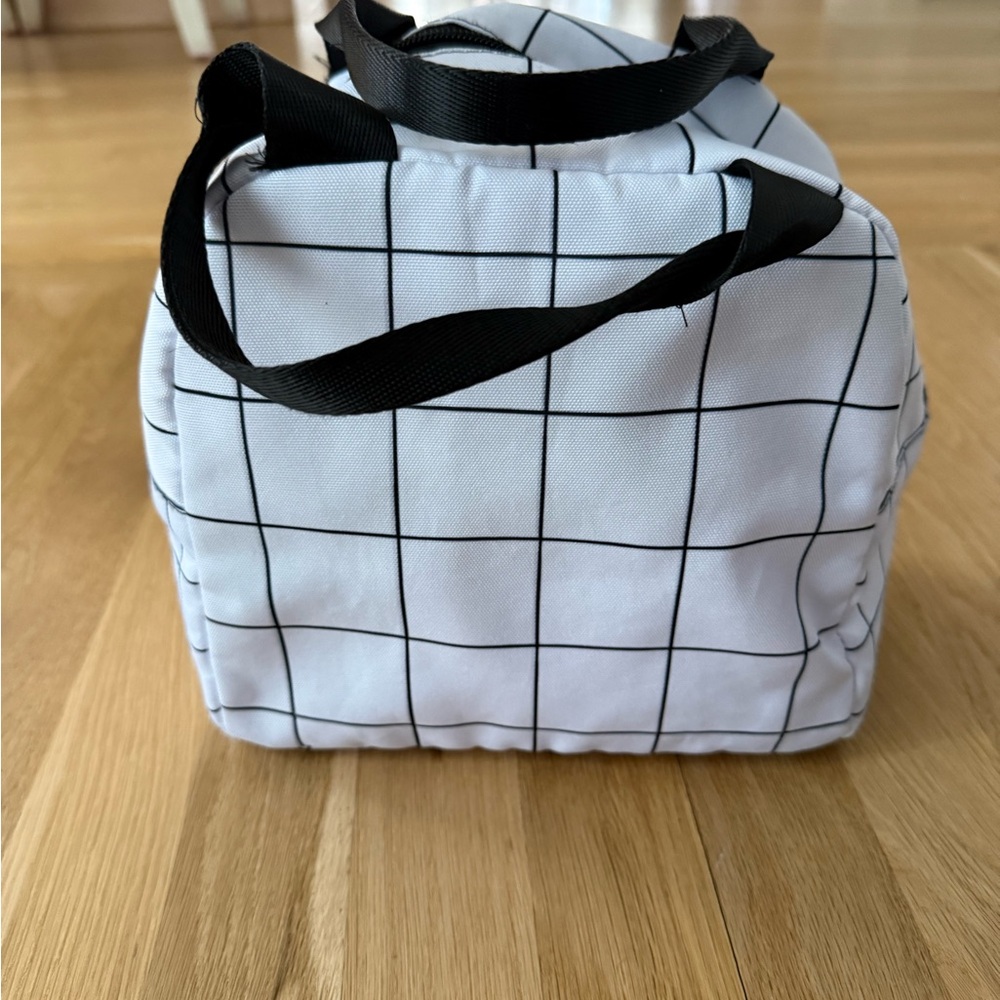 White Lunch Box Insulated Checkered Lunch Bag, Reusable, Waterproof